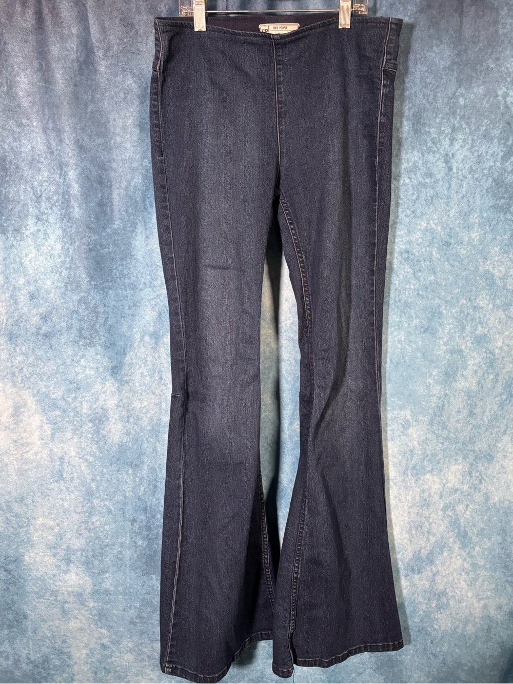 Free People Stretch Flare Jeans 27 Medium/Dark Wash